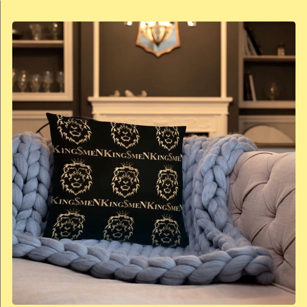 Royal Pillow